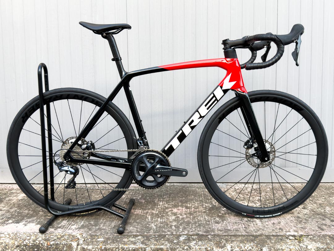 Trek Émonda SL 6 Disc Pro Trek Black/Radioactive Red usato garantito